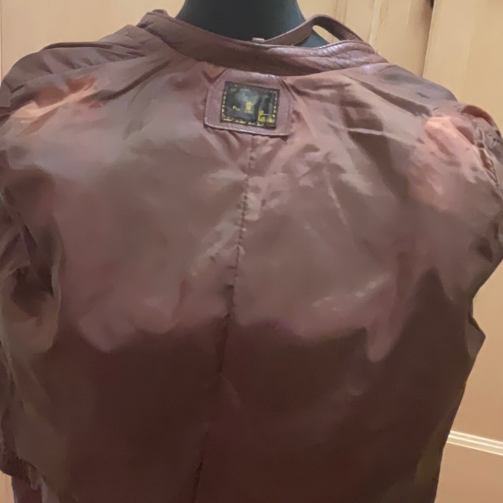 Members Only Leather Jacket - Picture 9 of 9